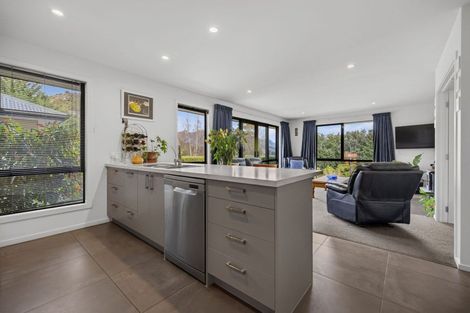 Photo of property in 10 Cove Lane, Mount Creighton, Queenstown, 9371