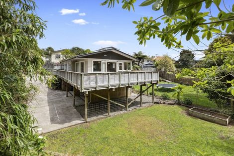Photo of property in 49a Waiwaka Terrace, Strandon, New Plymouth, 4312
