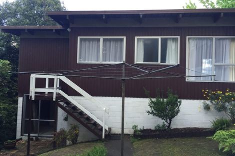 Photo of property in 1/3 Mcquoid Place, Glenfield, Auckland, 0629