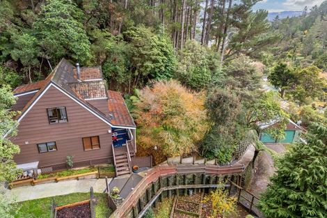 Photo of property in 32 Elmslie Road, Pinehaven, Upper Hutt, 5019