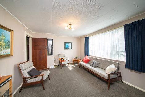 Photo of property in 16 Karaka Street, Hokowhitu, Palmerston North, 4410