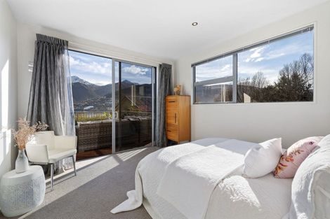 Photo of property in 538 Peninsula Road, Kelvin Heights, Queenstown, 9300