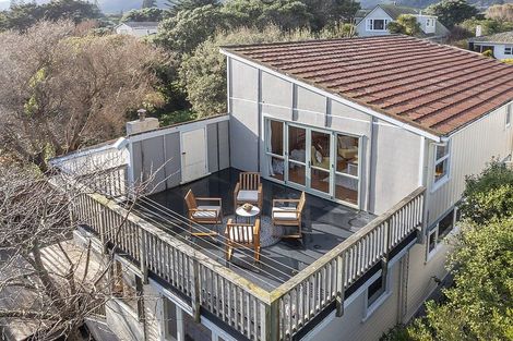 Photo of property in 162 Wellington Road, Paekakariki, 5034