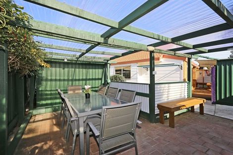 Photo of property in 26 Glamorgan Avenue, Tamatea, Napier, 4112