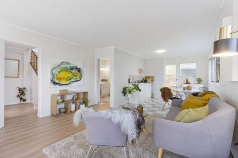 Photo of property in 90 Seabrook Avenue, New Lynn, Auckland, 0600