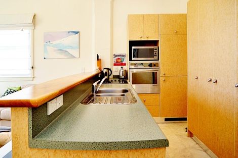 Photo of property in 5/37 Majoribanks Street, Mount Victoria, Wellington, 6011