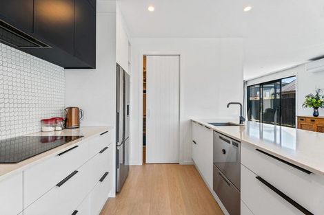 Photo of property in 7 Tahi Street, Albert Town, Wanaka, 9305