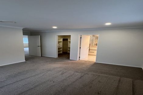 Photo of property in 16 Hikuawa Road, Flat Bush, Auckland, 2019