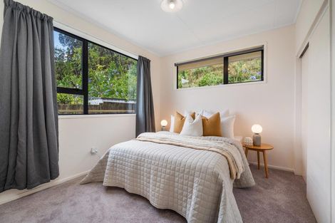 Photo of property in 2/14 Doris Gordon Crescent, Crofton Downs, Wellington, 6035