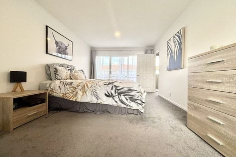 Photo of property in 1 Butia Avenue, Henderson, Auckland, 0612