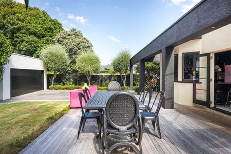 Photo of property in 15 Ake Ake Avenue, Hokowhitu, Palmerston North, 4410