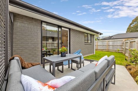 Photo of property in 52 Fernbrook Drive, Hurworth, New Plymouth, 4310