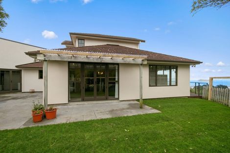 Photo of property in 47 Dowse Drive, Maungaraki, Lower Hutt, 5010