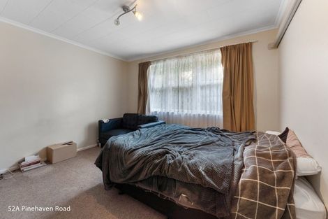 Photo of property in 52 Pinehaven Road, Pinehaven, Upper Hutt, 5019