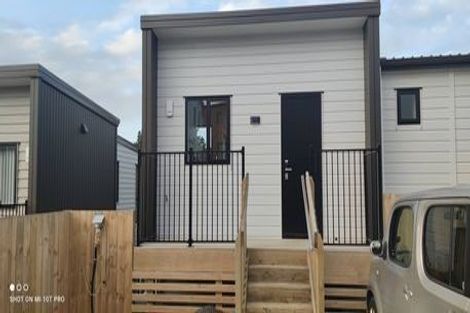 Photo of property in 1/39 Great South Road, Takanini, 2112