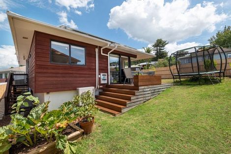Photo of property in 4/10 Heathglen Place, Bayview, Auckland, 0629