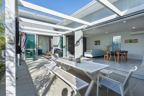 Photo of property in 12 Coprosma Close, Papamoa Beach, Papamoa, 3118