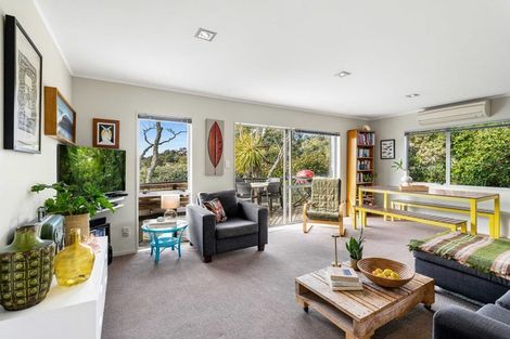 Photo of property in 30 Windsor Drive, Tairua, 3508