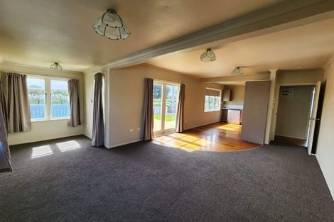 Photo of property in 40 Titoki Street, Castlecliff, Whanganui, 4501