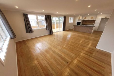 Photo of property in 2 Matai Street, Otaki, 5512