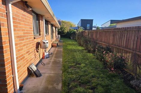 Photo of property in 1/17 Vagues Road, Northcote, Christchurch, 8052