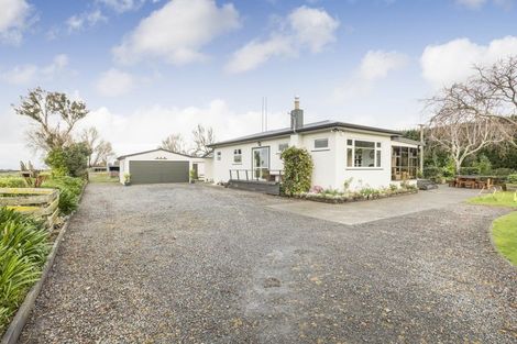 Photo of property in 2139 State Highway 3, Sanson, Palmerston North, 4479