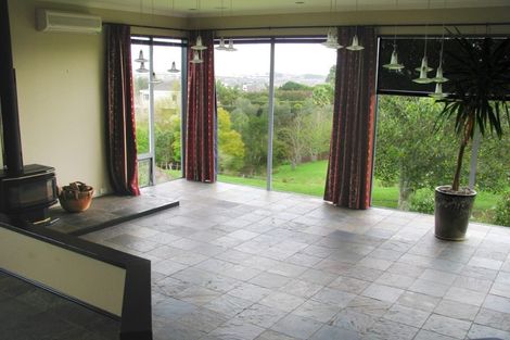 Photo of property in 87 Point View Drive, East Tamaki Heights, Auckland, 2016