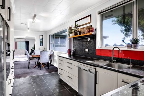 Photo of property in 540 Finnerty Road, Cardiff, Stratford, 4391