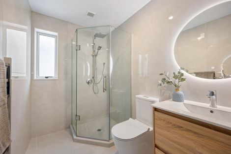 Photo of property in 34 Bucklands Beach Road, Bucklands Beach, Auckland, 2012