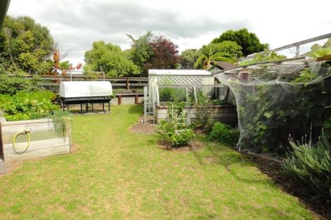 Photo of property in 4 Wai Place, One Tree Point, 0118