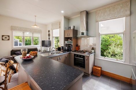 Photo of property in 301 College Street, West End, Palmerston North, 4410