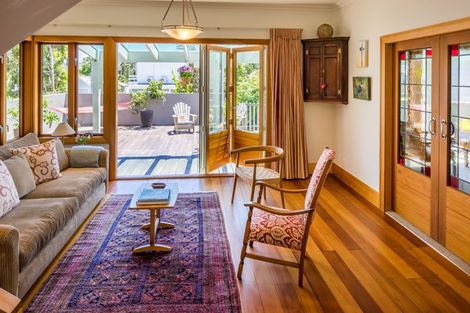 Photo of property in 107-109 Muritai Road, Eastbourne, Lower Hutt, 5013