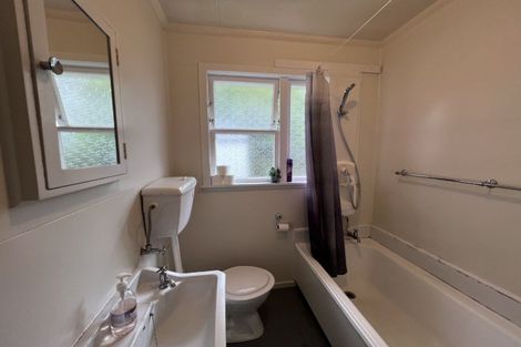 Photo of property in 121 Fitzherbert Avenue, West End, Palmerston North, 4410