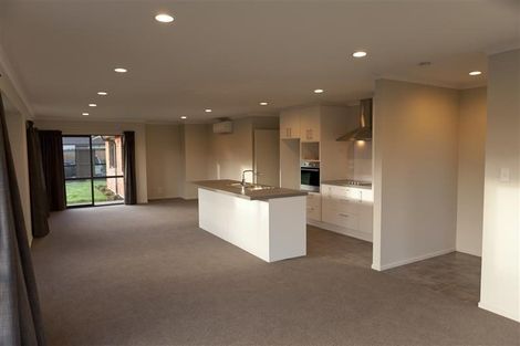 Photo of property in 32 Burford Way, Rolleston, 7615