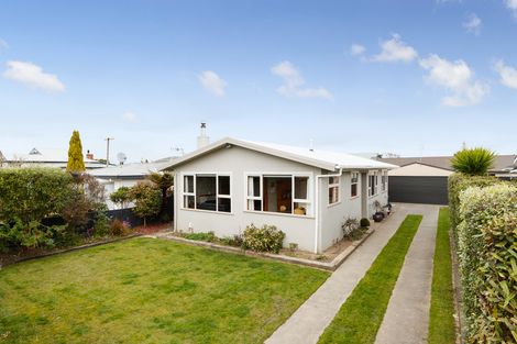 Photo of property in 10 Wood Street, Takaro, Palmerston North, 4410