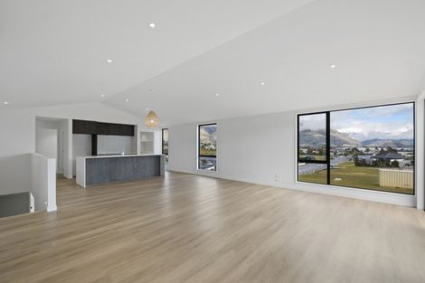 Photo of property in 3 Tuke Lane, Wanaka, 9305