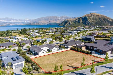 Photo of property in 3 Urquhart Place, Wanaka, 9305