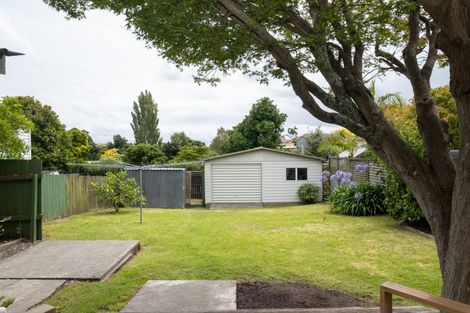 Photo of property in 37 Napier Terrace, Hospital Hill, Napier, 4110