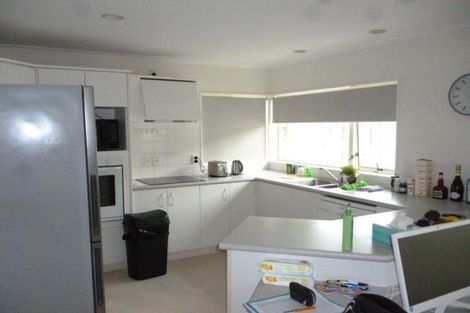 Photo of property in 53 Palmcrest Grove, Highland Park, Auckland, 2010