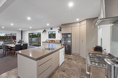 Photo of property in 27 Raukawa Road, Peka Peka, Waikanae, 5391