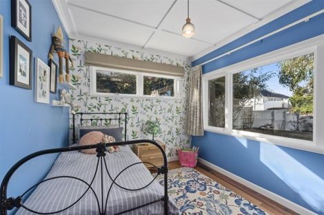 Photo of property in 200 Queen Street, Northcote Point, Auckland, 0627