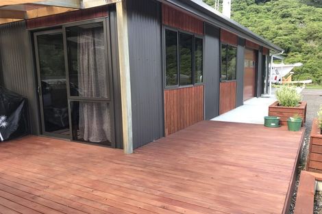 Photo of property in 120 Boons Valley Road, Waikawa, Picton, 7220