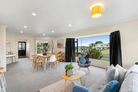 Photo of property in 1 Roseash Lane, Levin, 5510