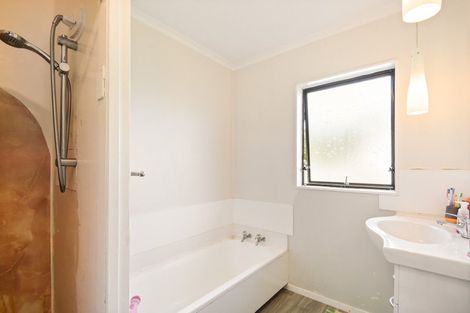 Photo of property in 11 Koutu Road, Koutu, Rotorua, 3010