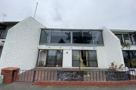 Photo of property in 455 Marine Parade, Napier South, Napier, 4110