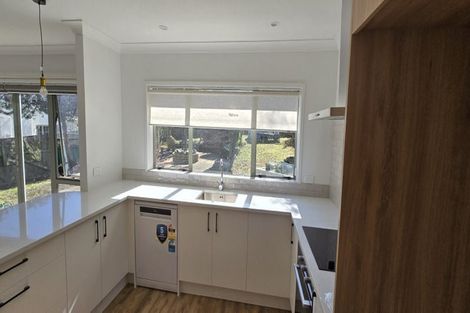 Photo of property in 755 Chapel Road, Dannemora, Auckland, 2016