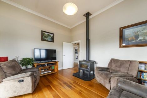 Photo of property in 50 London Street, Kimbolton, Feilding, 4777