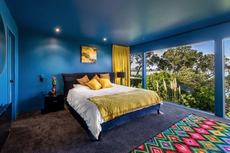 Photo of property in 2/81 Sylvan Avenue, Northcote, Auckland, 0627