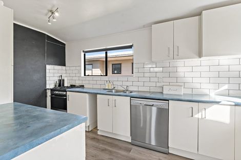 Photo of property in 16a Short Street, Papakura, 2110