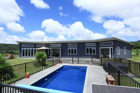 Photo of property in 56 Te Ahiawa Road, Raglan, 3297